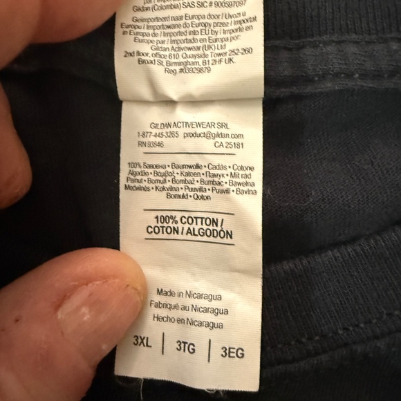 Gildan MTN-TV Promo Graphic Tee Black Oversized - Picture 7 of 10